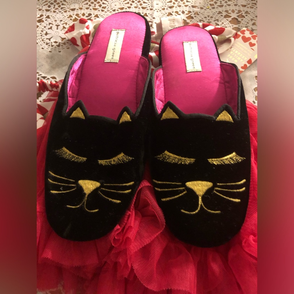 Patricia Green Demure Kitty Slip On Slippers SIZE 8